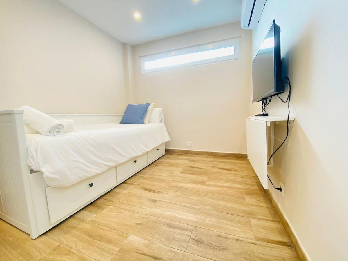 Moderno Apartamento Con Vistas Al Mar -ベナルマデナ エクステリア 写真